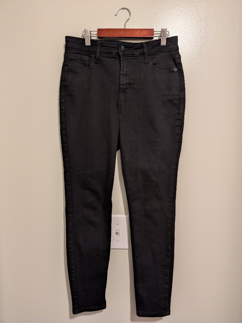 Old Navy High-Rise Rockstar Super Skinny Jeans